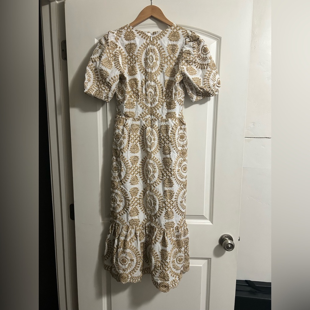 NWT Adelyn Rae Eyelet Embroidered Puff Short Sleeve V-Neck Midi Dress brand new - Picture 3 of 7